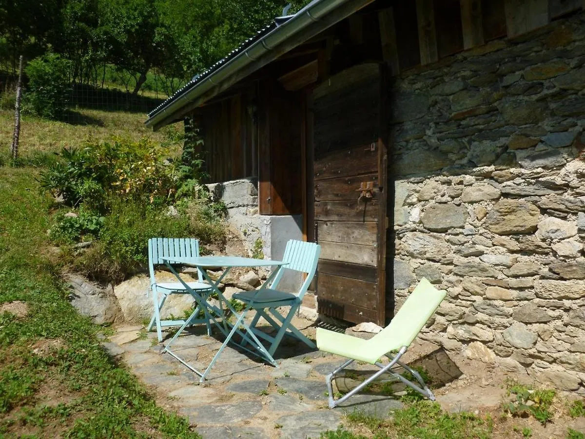 度假居 La LéchèreGrany Authentique Maison Montagne别墅